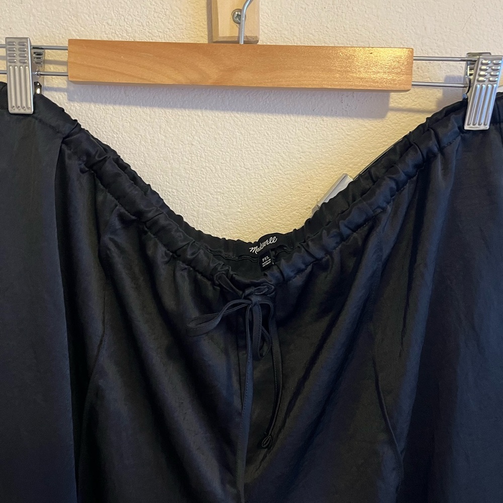 Madewell Black Satin Drawstring Wide-Leg Pants - Picture 3 of 8